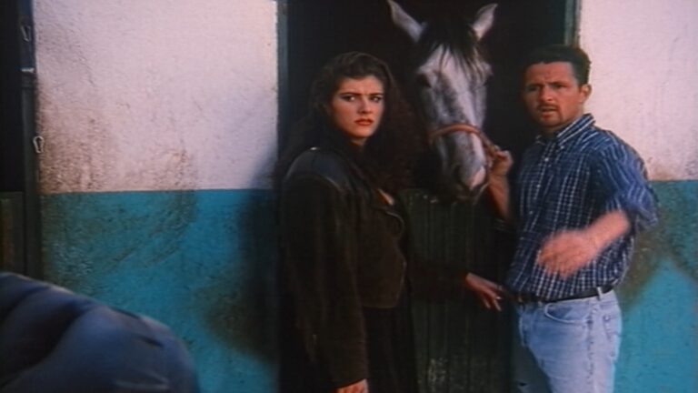 Seduzione gitana 1996 1 2.mp4 snapshot 00.28.773